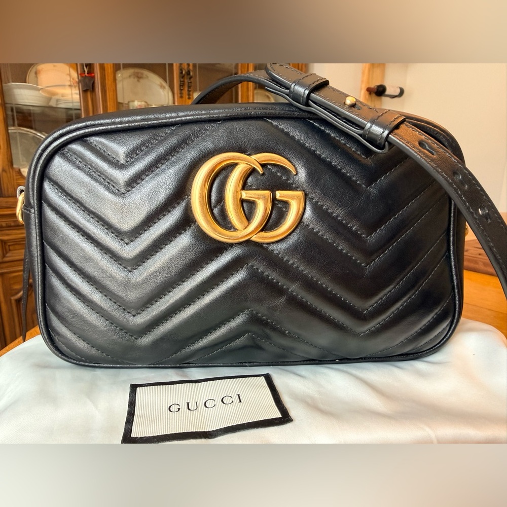 Gucci Black Chevron GG Marmont Camera Bag - Black/Gold